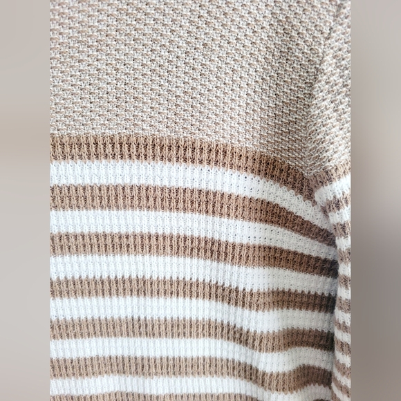 Express Men's 100% Cotton Knit Crew Neck Striped Sweater Biege/White Small - Picture 10 of 16